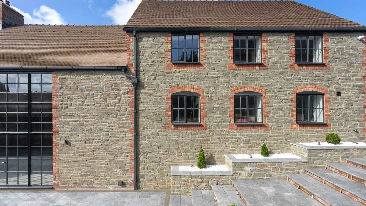 Straight on view of multiple Crittall steel windows.