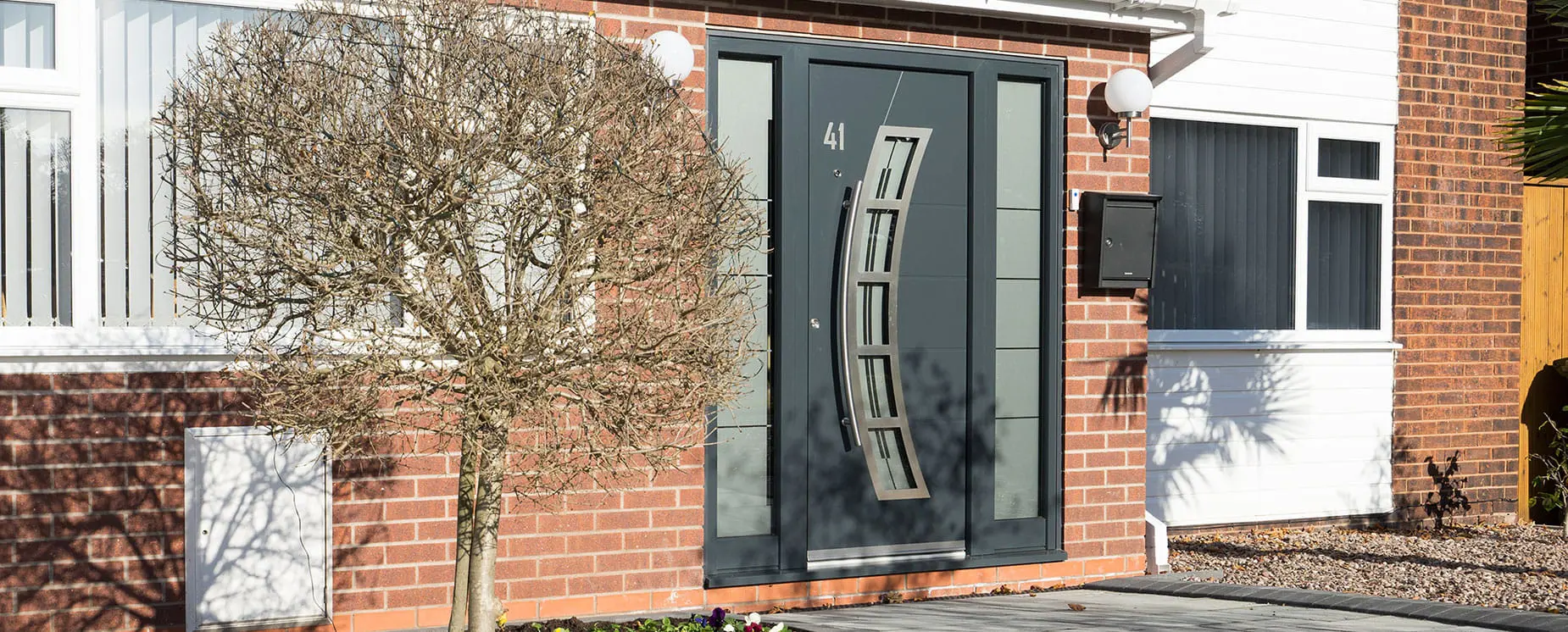 Aluminium Entrance Door Wirral in Antracite grey